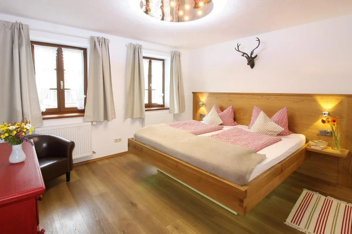 Apartmán Zellnerhof Gstadt am Chiemsee 0*,  Německo